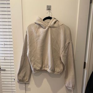 Zara Cropped Sweatshirt